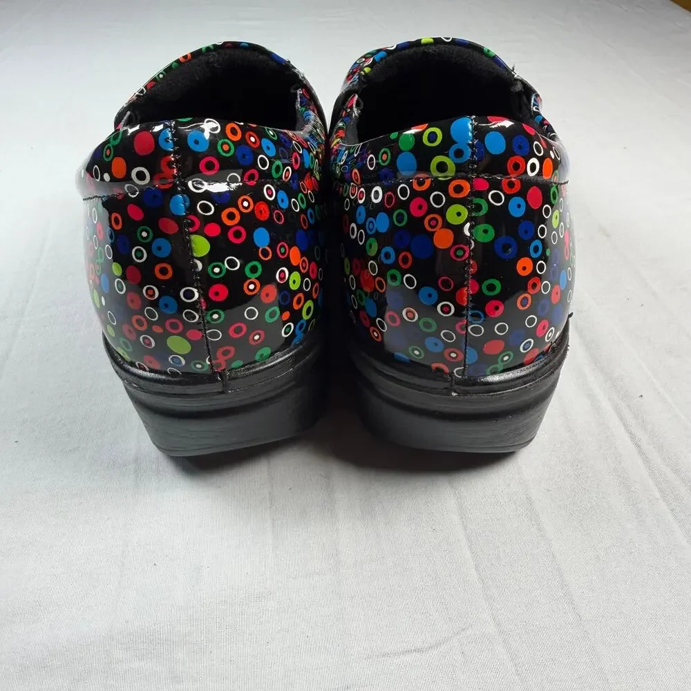 Easy Works by Easy Street Shoes Women's 8.5 Slip Resistant Non-Marking Colorful